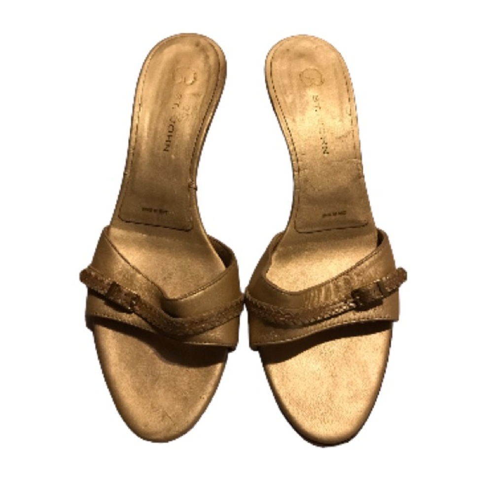 St.John Vero Cuoio Golden Heels Size 7B